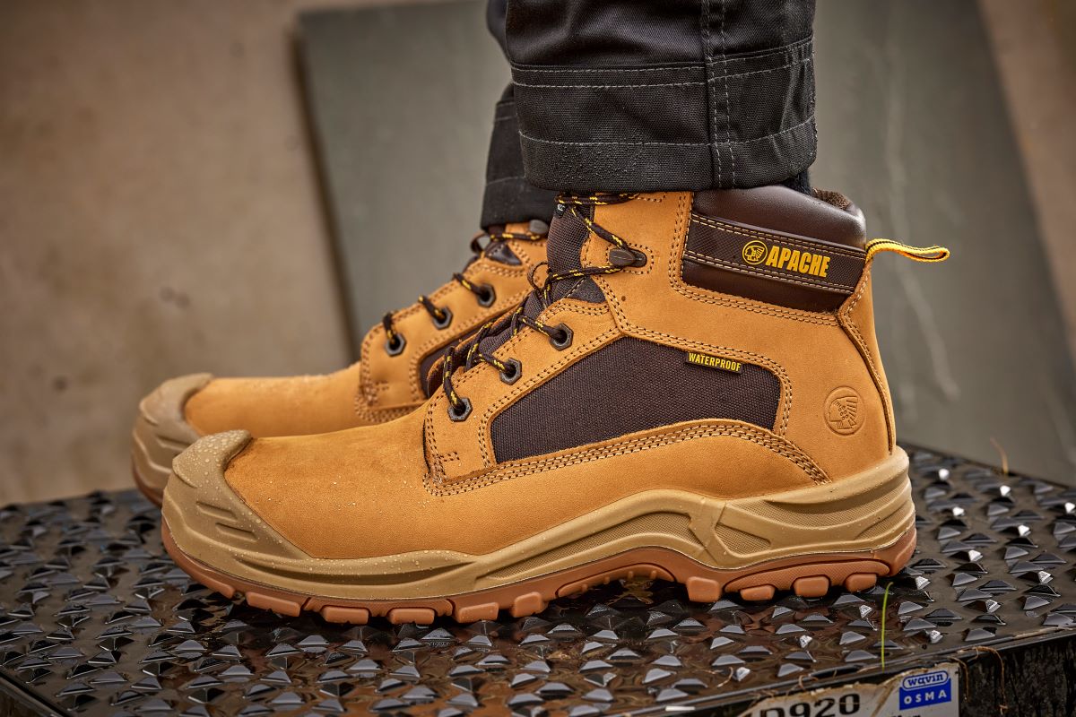 Apache Arizona Nubuck Composite Waterproof Safety Boot Apache