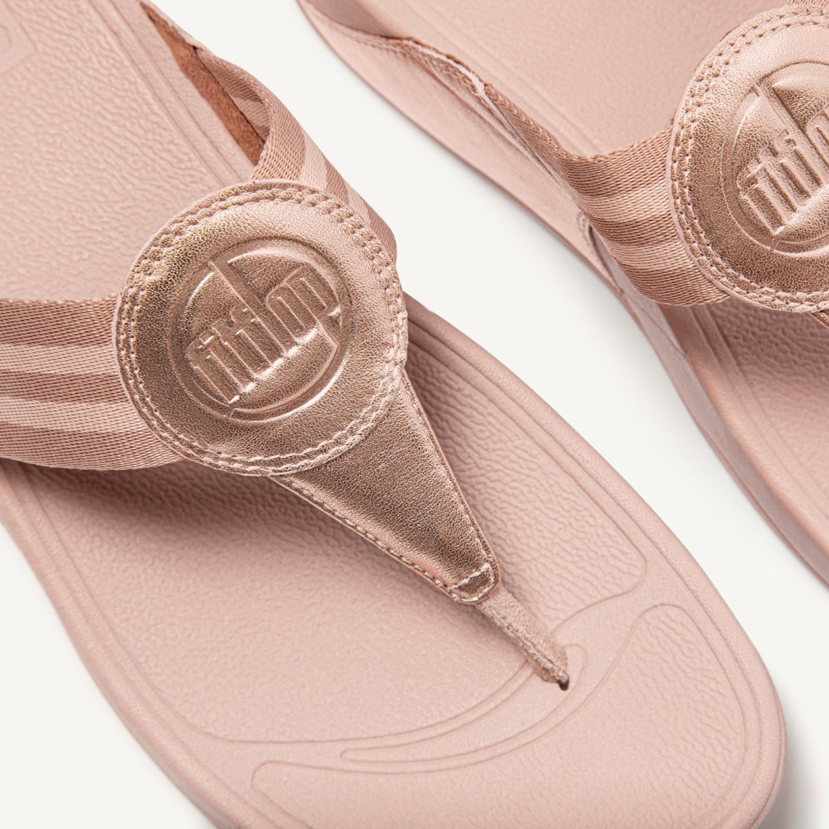 Fitflop Walkstar Wide-Fit T-Post Ladies Summer Sandals Fitflop